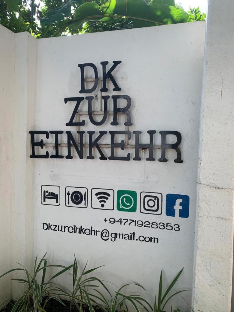 Dk Zur Einkehr Hotel Ahangama Eksteriør billede